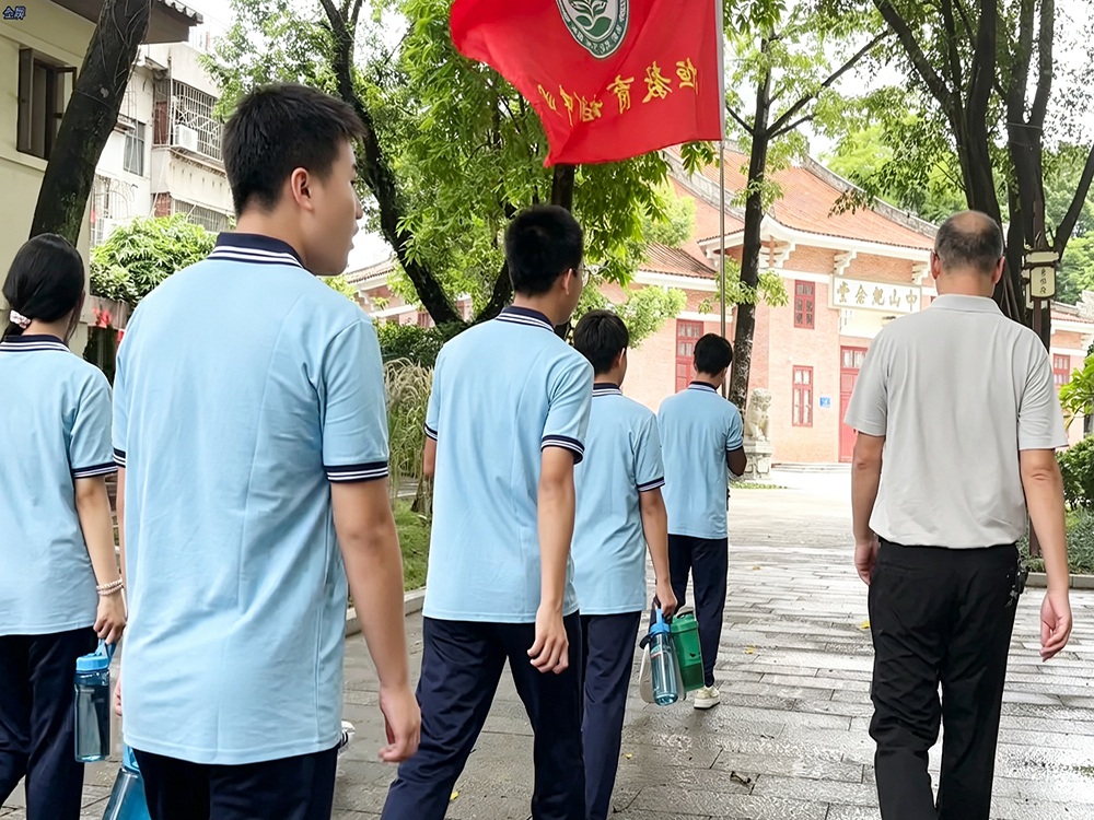 肇庆全封闭管教学校怎么联系?本地寄宿素质培育机构选择指南